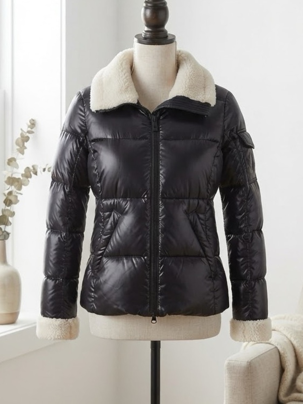 S13 Women’s Black Puffer Jacket with Cream Sherpa Collar